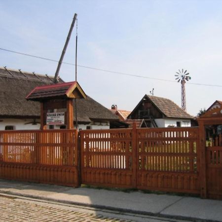 Fenyo Panzio Bed & Breakfast Mezőkövesd Екстериор снимка