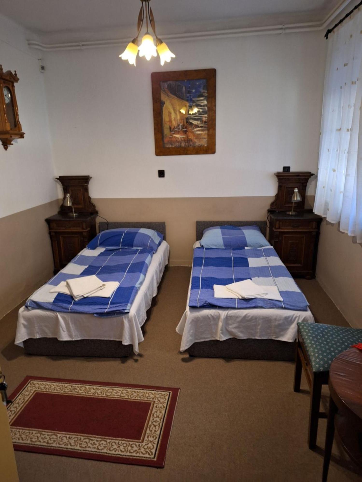 Fenyo Panzio Bed & Breakfast Mezőkövesd Екстериор снимка