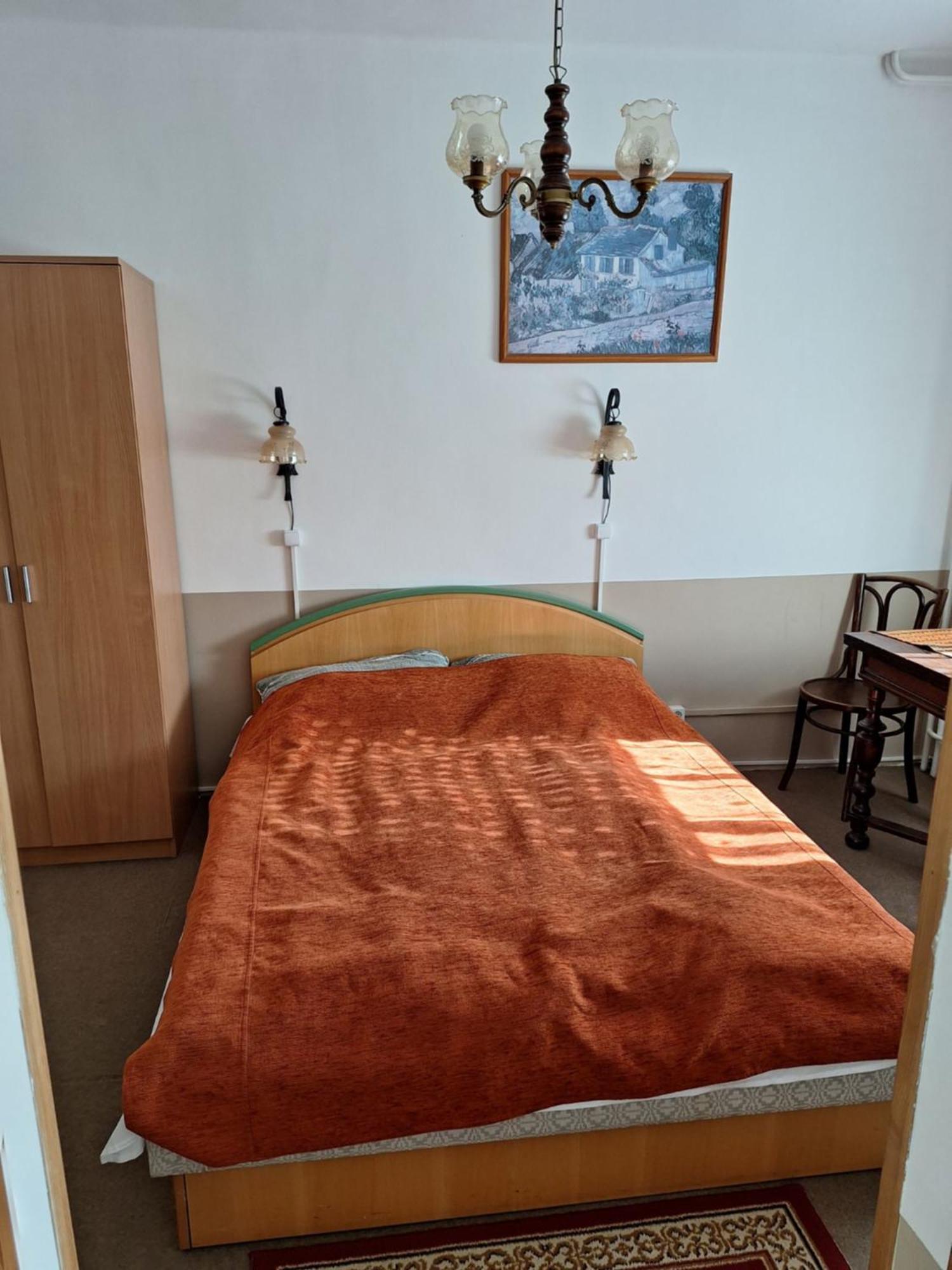 Fenyo Panzio Bed & Breakfast Mezőkövesd Екстериор снимка