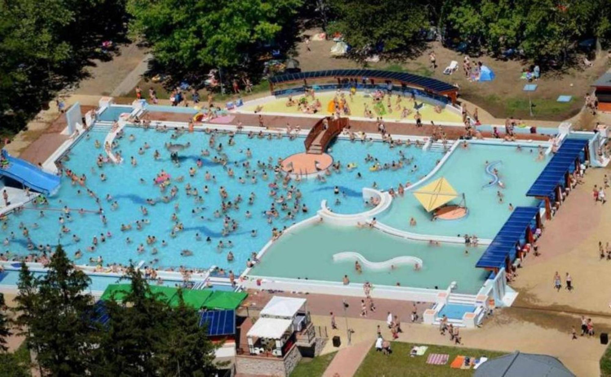Fenyo Panzio Bed & Breakfast Mezőkövesd Екстериор снимка