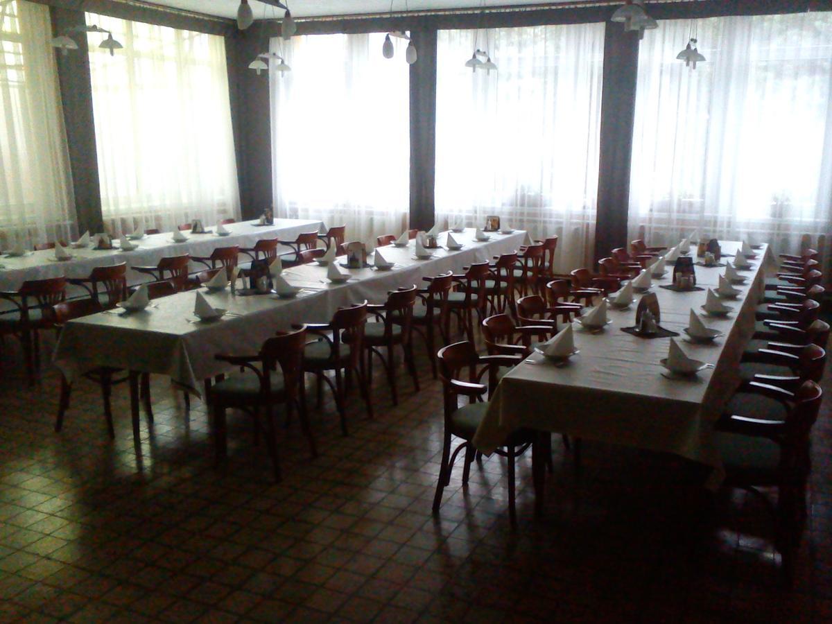 Fenyo Panzio Bed & Breakfast Mezőkövesd Екстериор снимка